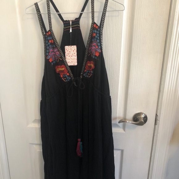 Free People Dresses & Skirts - NWT Free People Summer bohemian Embroidered Dress